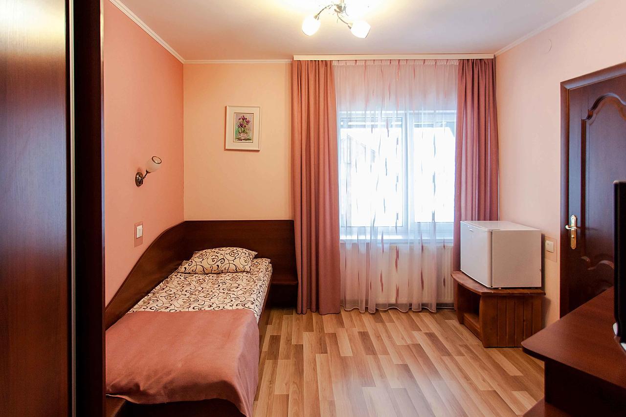Podolyanka Hotel Slavsko Exterior foto